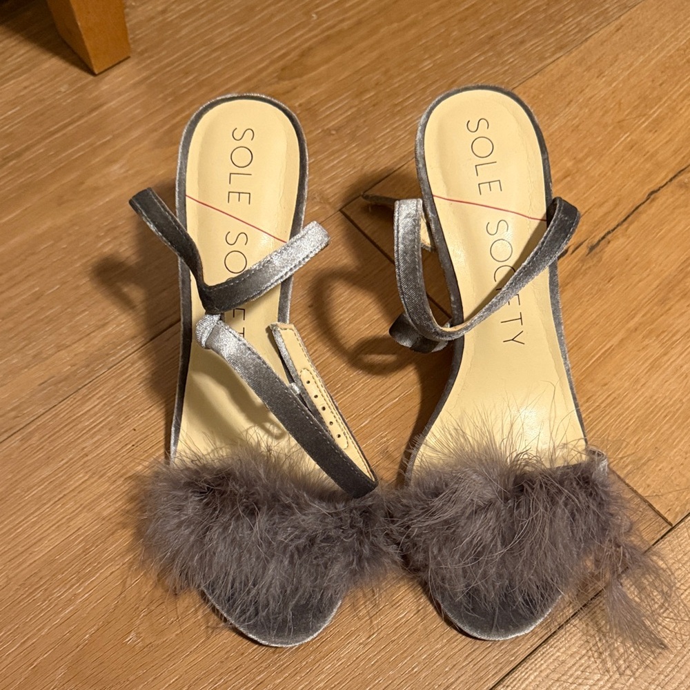 Sole Society Gray Feathered Heels